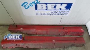 Gebruikte Zijskirt rechts Opel Astra F (53/54/58/59) 2.0 GSi 16V Prijs € 21,00 Margeregeling aangeboden door Auto Bek