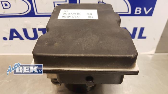 Gebruikte ABS Pomp Volkswagen Polo V (6R) 1.6 TDI 16V 90 Prijs € 75,00 Margeregeling aangeboden door Auto Bek