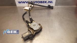 Gebruikte Ruitmechaniek 4Deurs links-achter Alfa Romeo 147 (937) 1.6 HP Twin Spark 16V Prijs € 18,00 Margeregeling aangeboden door Auto Bek
