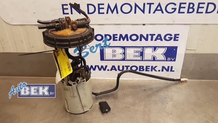 Gebruikte Tank element Pomp Mercedes Sprinter 3,5t (906.73) 316 CDI 16V Prijs € 75,00 Margeregeling aangeboden door Auto Bek