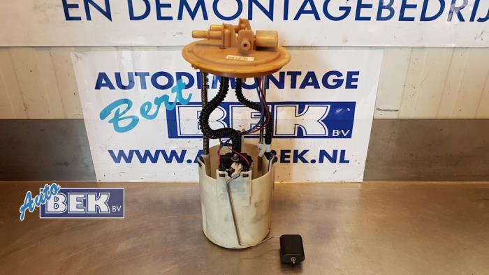 Gebruikte Tank element Pomp Mercedes Sprinter 3,5t (906.63) 318 CDI 24V Prijs € 75,00 Margeregeling aangeboden door Auto Bek