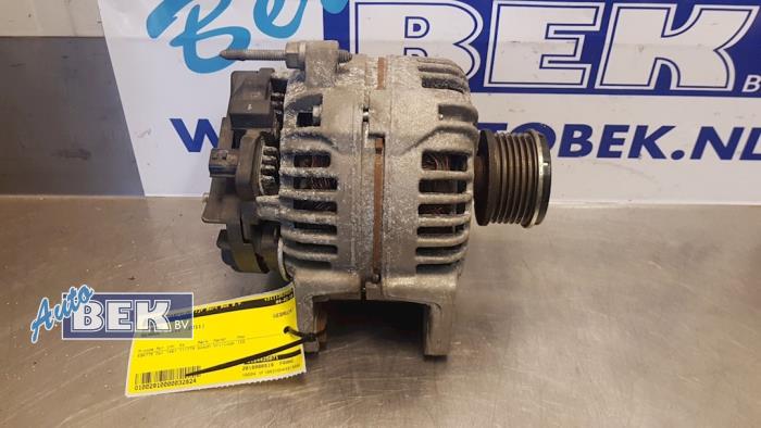 Gebruikte Dynamo Renault Clio III (BR/CR) 1.5 dCi 75 FAP Prijs € 30,00 Margeregeling aangeboden door Auto Bek