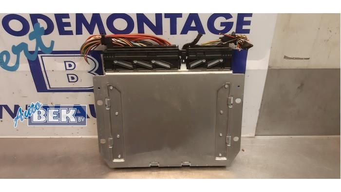 Esp computer van een Mercedes-Benz S (W220) 3.2 S-320 18V 1999