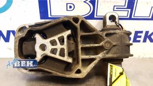 Gebruikte Motorsteun Mercedes B (W246) 1.8 B-180 CDI BlueEFFICIENCY 16V Prijs € 12,50 Margeregeling aangeboden door Auto Bek