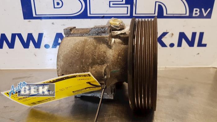 Gebruikte Pomp Servo Fiat Fiorino (225) 1.3 JTD 16V Multijet Prijs € 22,50 Margeregeling aangeboden door Auto Bek