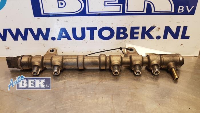 Gebruikte Verstuiver brug Fiat Fiorino (225) 1.3 JTD 16V Multijet Prijs € 25,00 Margeregeling aangeboden door Auto Bek