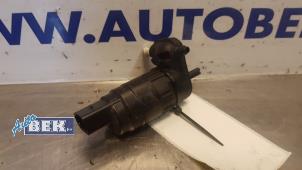 Gebruikte Ruitensproeierpomp voor Audi A1 (8X1/8XK) 1.6 TDI 16V Prijs € 5,00 Margeregeling aangeboden door Auto Bek