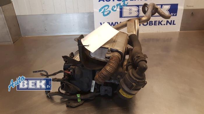 Standkachel van een Volkswagen Touran (1T1/T2) 2.0 TDI DPF 2009