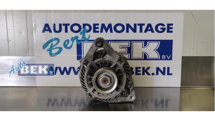 Gebruikte Dynamo Mazda 2 (DE) 1.3 16V S-VT Prijs € 19,00 Margeregeling aangeboden door Auto Bek