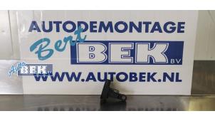 Gebruikte Luchtmassameter Mazda 2 (DE) 1.3 16V S-VT Prijs € 20,00 Margeregeling aangeboden door Auto Bek