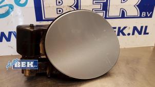 Gebruikte Tank Klep Landrover Range Rover Evoque (LVJ/LVS) 2.2 SD4 16V 5-drs. Prijs € 50,00 Margeregeling aangeboden door Auto Bek