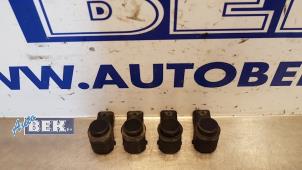 Gebruikte PDC Sensor Set Landrover Range Rover Evoque (LVJ/LVS) 2.2 SD4 16V 5-drs. Prijs € 40,00 Margeregeling aangeboden door Auto Bek