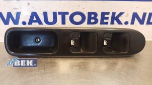 Gebruikte Combischakelaar ramen Peugeot 307 Break (3E) 1.6 16V Prijs € 20,00 Margeregeling aangeboden door Auto Bek