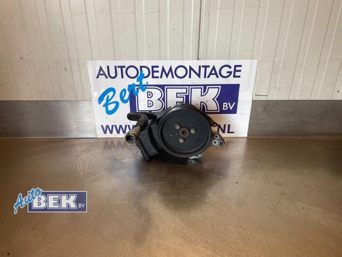 Gebruikte Pomp Servo BMW X5 (E53) 3.0d 24V Prijs € 47,50 Margeregeling aangeboden door Auto Bek