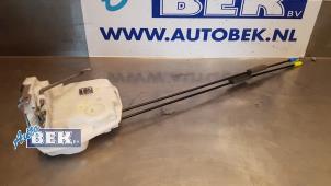 Gebruikte Deurslot Mechaniek 4Deurs rechts-achter Mitsubishi Space Star (A0) 1.2 12V Prijs € 45,00 Margeregeling aangeboden door Auto Bek