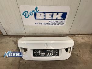 Gebruikte Achterklep BMW 3 serie (E90) 318d 16V Prijs € 100,00 Margeregeling aangeboden door Auto Bek