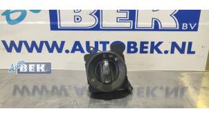 Gebruikte Schakelaar Licht Mercedes Sprinter 5t (906.63/65) 511 CDI 16V Prijs € 20,00 Margeregeling aangeboden door Auto Bek