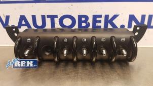 Gebruikte Schakelblok ruiten BMW Mini One/Cooper (R50) 1.6 16V One Prijs € 25,00 Margeregeling aangeboden door Auto Bek