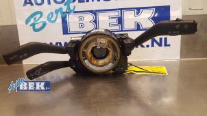 Gebruikte Combischakelaar Stuurkolom Volkswagen Passat (3C2) Prijs € 25,00 Margeregeling aangeboden door Auto Bek