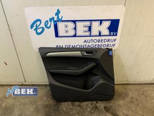 Gebruikte Portierbekleding 4Deurs links-voor Audi Q5 (8RB) Prijs € 80,00 Margeregeling aangeboden door Auto Bek