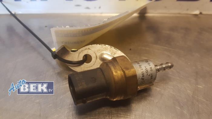 Gebruikte Druksensor Mercedes E (W212) E-200 CDI 16V BlueEfficiency,BlueTEC Prijs € 10,00 Margeregeling aangeboden door Auto Bek