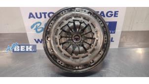 Gebruikte Dubbele massa vliegwiel Renault Megane III Grandtour (KZ) 1.5 dCi 110 Prijs € 72,50 Margeregeling aangeboden door Auto Bek
