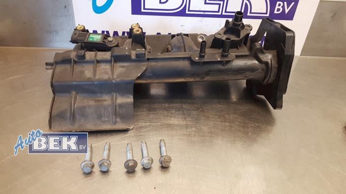 Gebruikte Spruitstuk Inlaat Renault Megane III Coupe (DZ) 1.4 16V TCe 130 Prijs € 22,50 Margeregeling aangeboden door Auto Bek