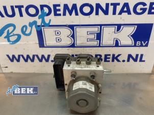 Gebruikte ABS Pomp Peugeot 308 (L3/L8/LB/LH/LP) 1.6 BlueHDi 120 Prijs € 90,00 Margeregeling aangeboden door Auto Bek