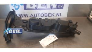 Gebruikte Kleppendeksel Peugeot 308 (L3/L8/LB/LH/LP) 1.6 BlueHDi 120 Prijs € 35,00 Margeregeling aangeboden door Auto Bek