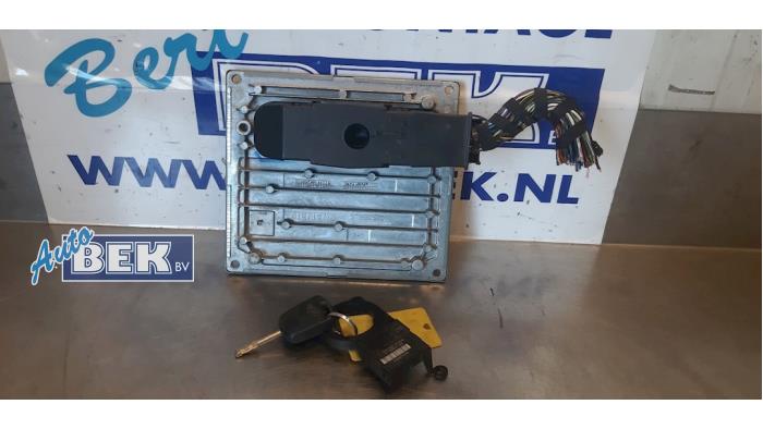 Gebruikte Kontaktslot + computer Ford Ka I 1.3i Prijs € 62,50 Margeregeling aangeboden door Auto Bek