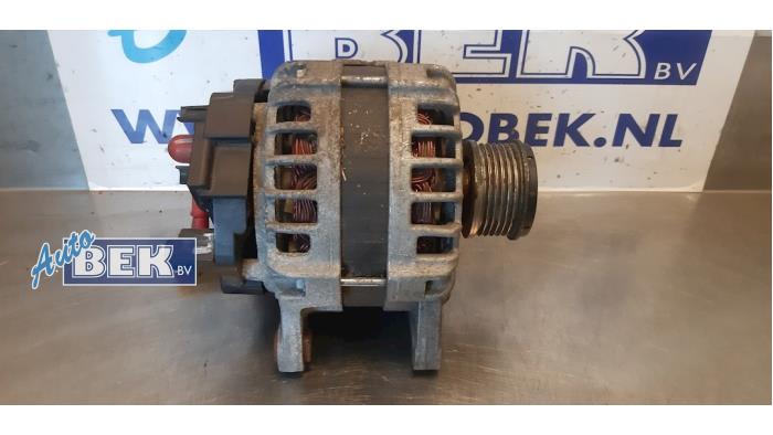 Gebruikte Dynamo Renault Kadjar (RFEH) 1.5 dCi DPF Prijs € 75,00 Margeregeling aangeboden door Auto Bek