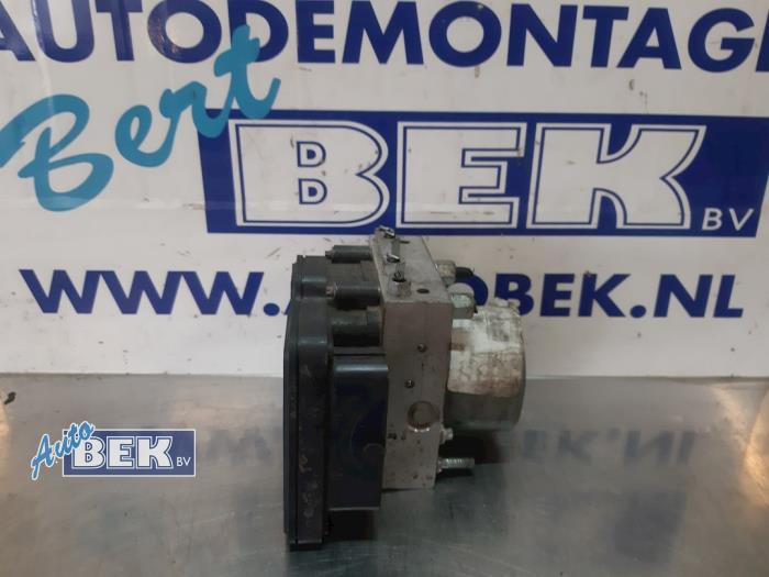 Gebruikte ABS Pomp Renault Kadjar (RFEH) 1.5 dCi DPF Prijs € 100,00 Margeregeling aangeboden door Auto Bek