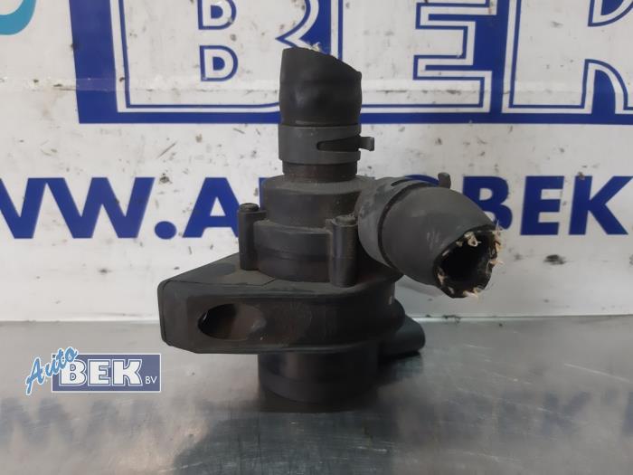 Gebruikte Waterpomp Audi Q5 (8RB) 2.0 TFSI 16V Quattro Prijs € 20,00 Margeregeling aangeboden door Auto Bek