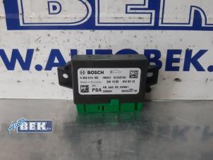 Gebruikte Module PDC Peugeot 208 I (CA/CC/CK/CL) 1.2 Vti 12V PureTech 82 Prijs € 25,00 Margeregeling aangeboden door Auto Bek