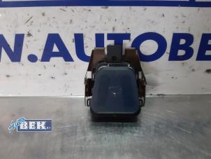 Gebruikte Regensensor Peugeot 208 I (CA/CC/CK/CL) 1.2 Vti 12V PureTech 82 Prijs € 29,00 Margeregeling aangeboden door Auto Bek