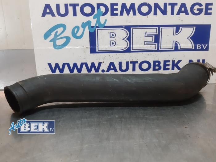 Gebruikte Intercooler Slang Volkswagen Crafter 2.5 TDI 30/32/35 Prijs € 17,50 Margeregeling aangeboden door Auto Bek