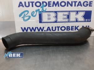 Gebruikte Intercooler Slang Volkswagen Crafter 2.5 TDI 30/32/35 Prijs € 17,50 Margeregeling aangeboden door Auto Bek