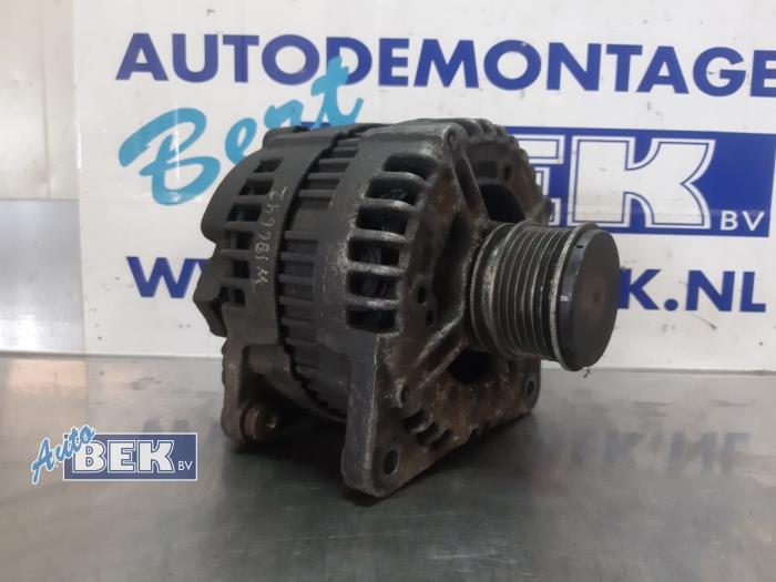 Gebruikte Dynamo Volkswagen Crafter 2.5 TDI 30/32/35 Prijs € 35,00 Margeregeling aangeboden door Auto Bek