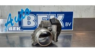 Gebruikte Gasklephuis Volkswagen Crafter 2.5 TDI 30/32/35 Prijs € 12,50 Margeregeling aangeboden door Auto Bek