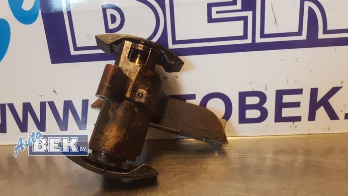 Kettinggeleider van een Audi A3 (8L1) 1.8 T 20V 1999