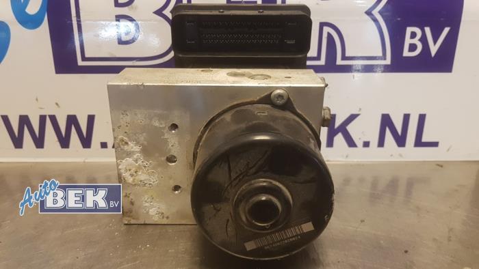 Gebruikte ABS Pomp Mercedes CLK (C209) 2.7 270 CDI 20V Prijs € 50,00 Margeregeling aangeboden door Auto Bek