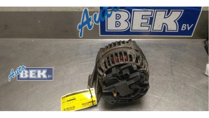 Gebruikte Dynamo Volvo XC70 (SZ) XC70 2.4 T 20V Prijs € 50,00 Margeregeling aangeboden door Auto Bek