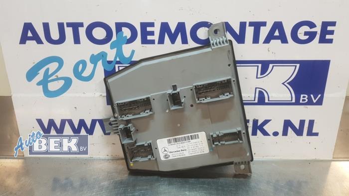 Gebruikte Bodycontrol Module Mercedes E (W213) E-220d 2.0 Turbo 16V Prijs € 80,00 Margeregeling aangeboden door Auto Bek