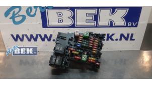 Gebruikte Zekeringkast Audi A3 Sportback (8VA/8VF) 2.0 TDI 16V Prijs € 35,00 Margeregeling aangeboden door Auto Bek