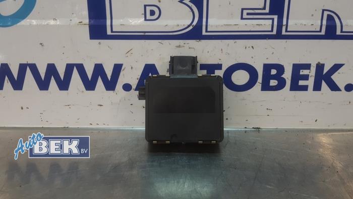 Gebruikte Dode hoek sensor Audi A3 Sportback (8VA/8VF) 2.0 TDI 16V Prijs € 120,00 Margeregeling aangeboden door Auto Bek