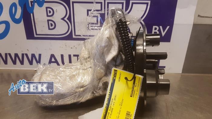 Gebruikte Tank element Pomp Mercedes E (W213) E-220d 2.0 Turbo 16V Prijs € 69,00 Margeregeling aangeboden door Auto Bek