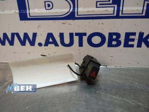 Gebruikte Alarmlicht Schakelaar Cadillac SRX 3.6 V6 24V AWD Prijs € 25,00 Margeregeling aangeboden door Auto Bek