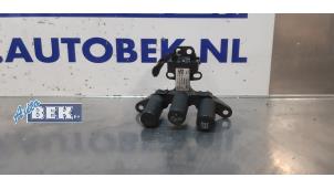 Gebruikte Schakelaar Mini Mini (R56) 1.6 Cooper D 16V Prijs € 19,00 Margeregeling aangeboden door Auto Bek