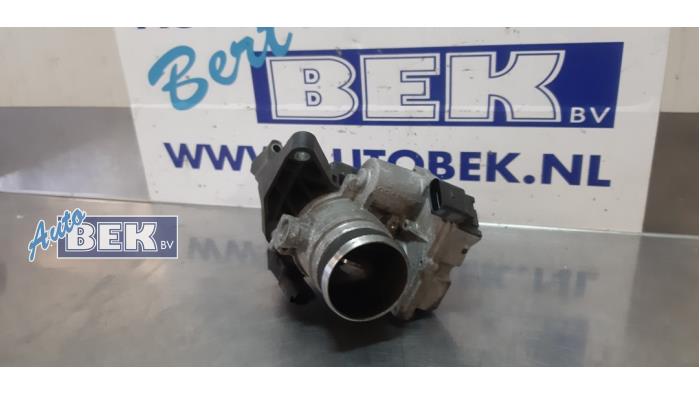 Gebruikte Gasklephuis Ford Fiesta 6 (JA8) 1.6 TDCi 16V 90 Prijs € 15,00 Margeregeling aangeboden door Auto Bek