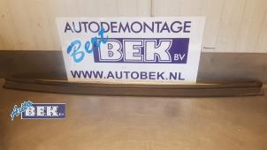 Gebruikte Bumper Rubber midden-voor BMW 5 serie (F10) 535d xDrive 24V Prijs € 30,00 Margeregeling aangeboden door Auto Bek